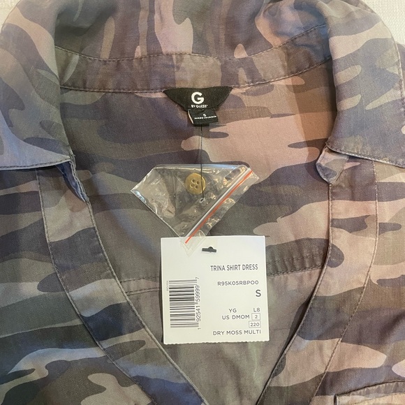 Camouflage - Picture 1 of 2